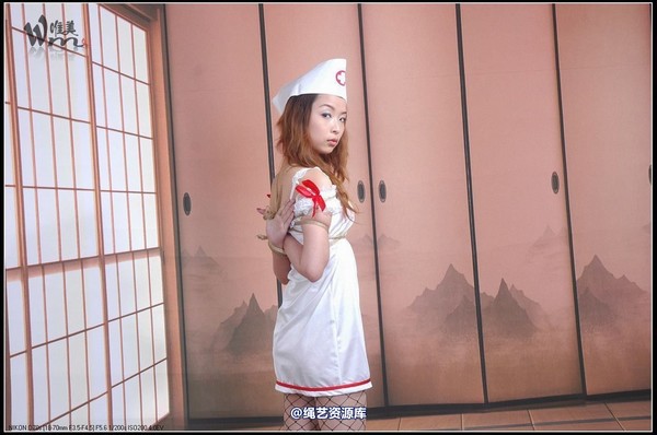唯美之家 - 2008-11-5萱萱护士装 第 45 张图片
