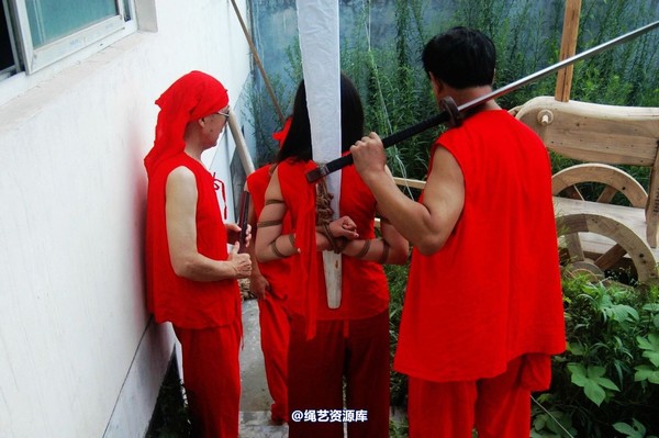 mj影视 - 血的代价-红罪衣刑场木驴斩－梅晓芳2013-08-26 第 24 张图片