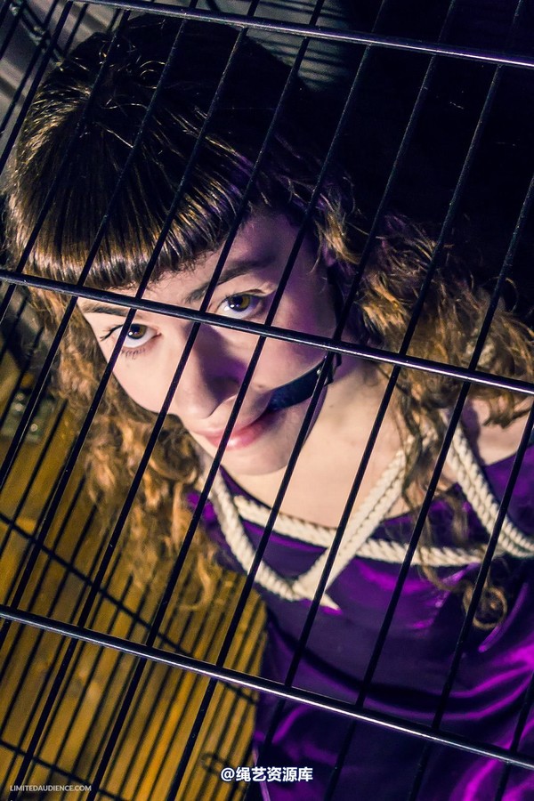 limitedaudience - 2014 fay inside the cage 2 第 19 张图片