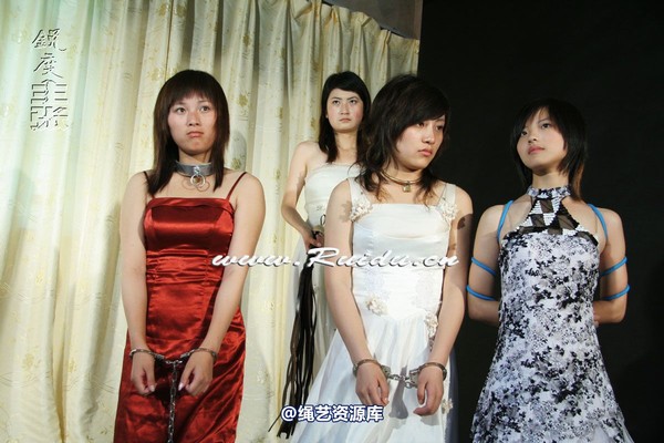 锐度主张 - 孔雀、倩倩、玉儿、豆芽高雅的制服 第 229 张图片