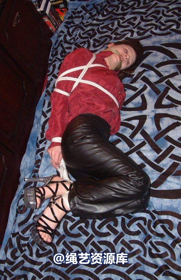 bondagebob - Nicky Silk and Leather 2 第 11 张图片