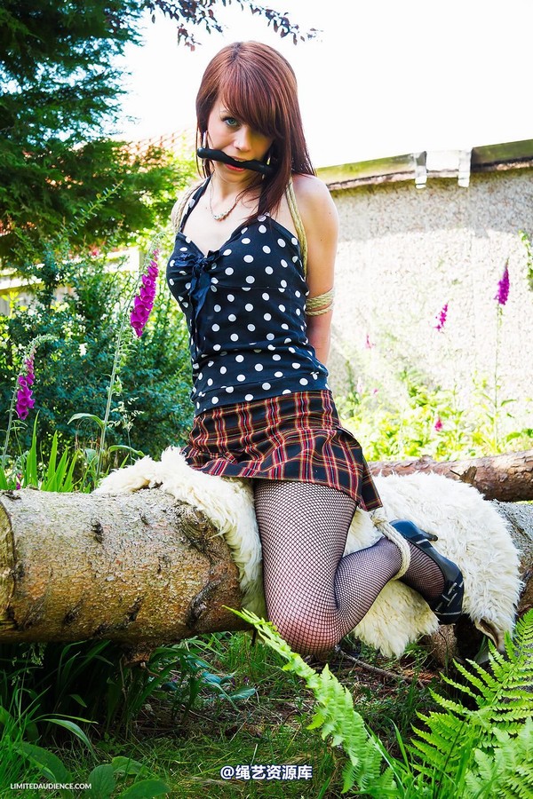 limitedaudience - 2013 luisa teetering on the edge 2 第 27 张图片