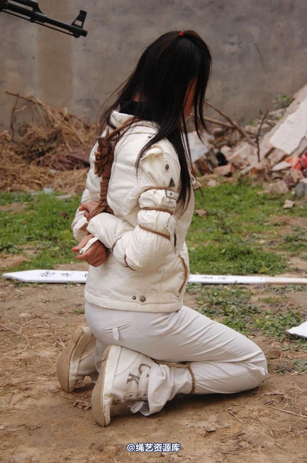 mj影视 - 安娜刑场2013-04-13 第 144 张图片