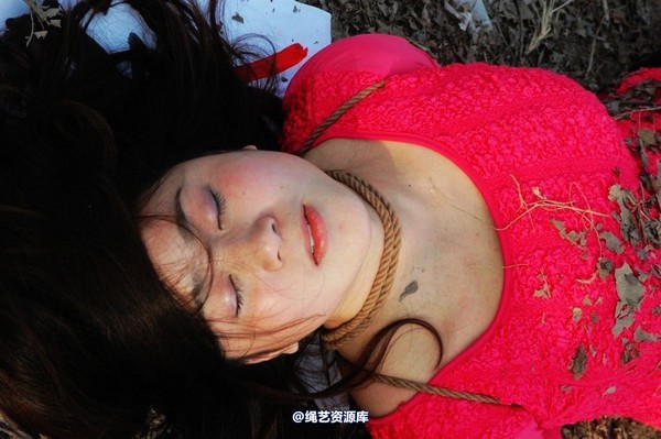 mj影视 - 2013-3-5陈沫踏青 黑丝美女最终的不归路 第 410 张图片