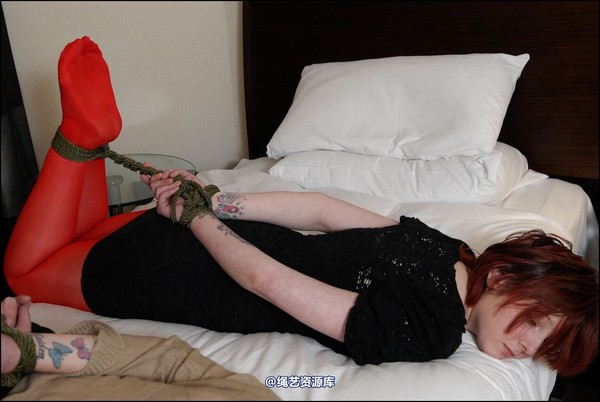 simplytied - Two again in a hotel room 第 47 张图片