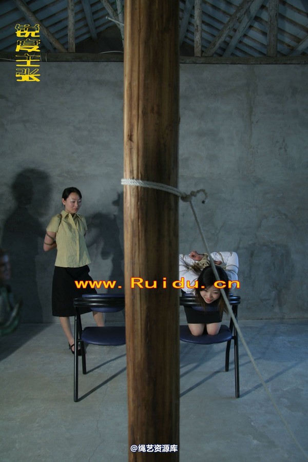 锐度主张 - 琳琳、妍妍衬衣、布鞋捆绑 第 10 张图片