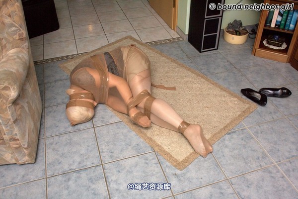 bound-neighbor-girl - Elena - Tied at home 3 第 47 张图片