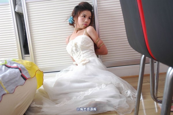 唯美之家 - 丽莎婚纱捆绑2010-7-8 第 40 张图片