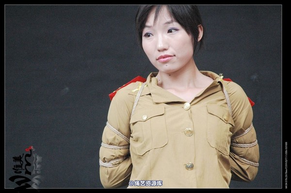 唯美之家 - 2008-08-06水柔军装 第 97 张图片
