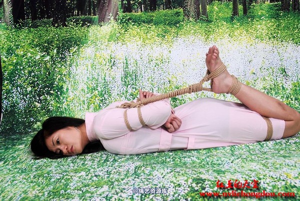 红豆的天空 - 09红豆护士装 一丝温情 第 8 张图片