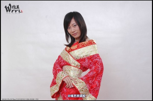 唯美之家 - 2008-11-20雯雯汉服 第 34 张图片