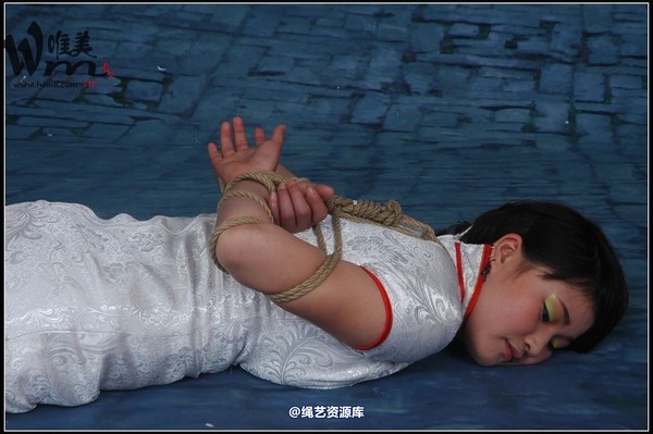 唯美之家 - 08-05-07新模特三 第 259 张图片
