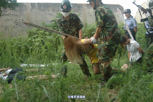 mj影视 - 血的代价执行刑场 失禁战栗2013-08-26 第 120 张图片