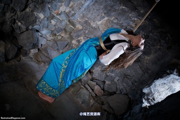 restrainedelegance - The Wrong Target 第 45 张图片
