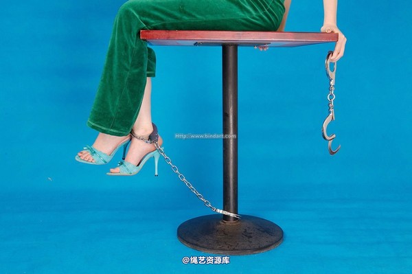 丽柜美束 - 2006-02-03 第 16 张图片