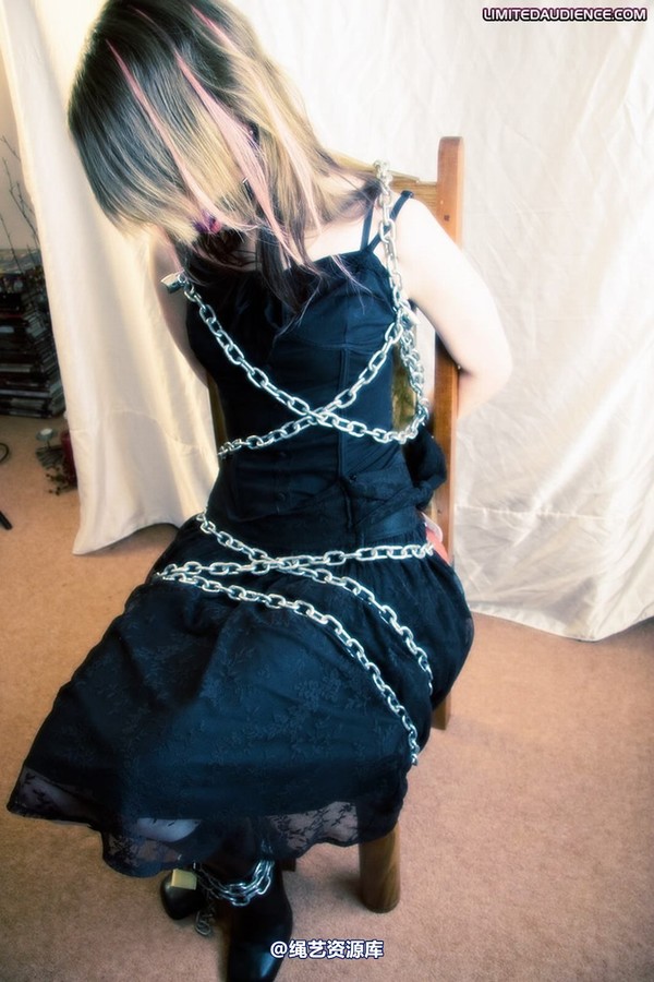 limitedaudience - 2009 pepsi waiting in chains 第 18 张图片