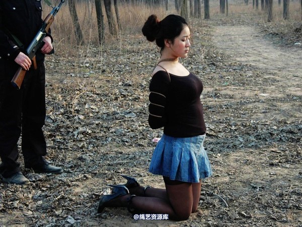 mj影视 - 2013-3-4陈沫踏青 黑丝美女最终的不归路 第 426 张图片