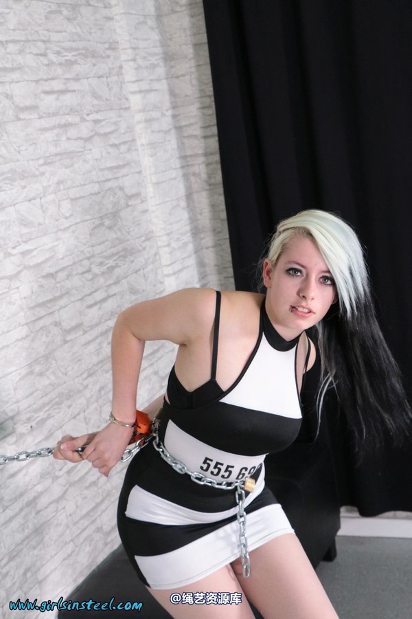 girlsinsteel - High Security cuffs 第 133 张图片