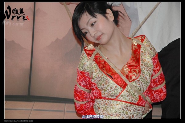 唯美之家 - 08-05-29盈盈汉服-护士装 第 206 张图片