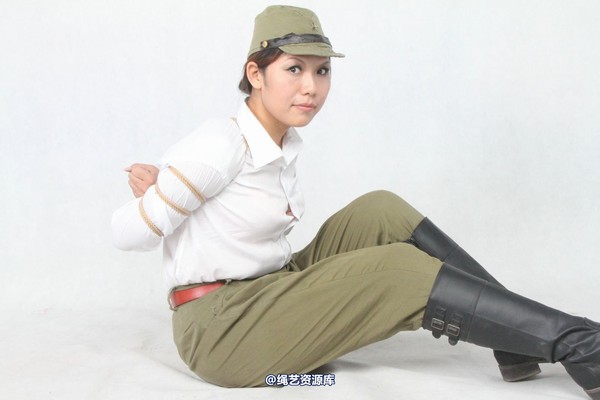胜景山庄 - 196-绑个女鬼子 第 33 张图片