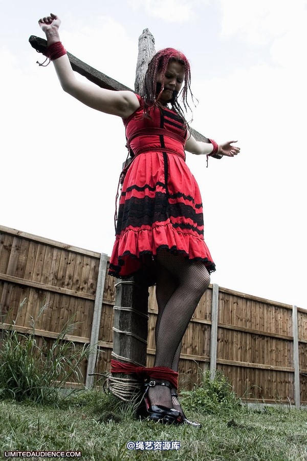limitedaudience - 2010 beckykat out in the cold 第 16 张图片