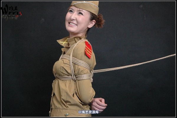 唯美之家 - 08-06-02新疆军装 第 99 张图片