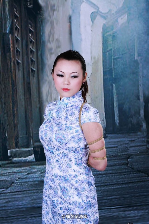 神艺缘 - 234-老街旗袍少女 第 11 张图片