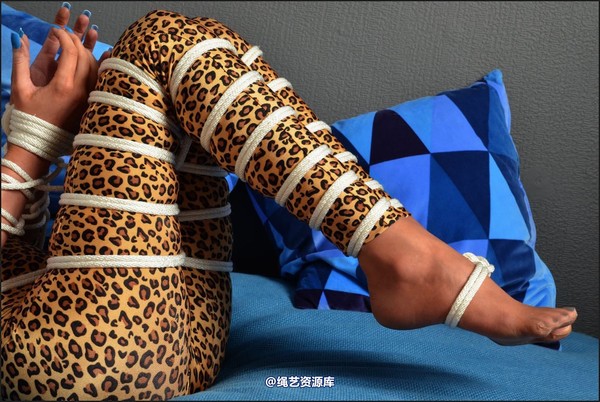 simplytied - JG catsuit two 第 24 张图片
