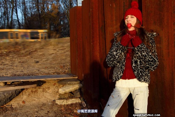 gaggedinpublic - gip406 第 29 张图片