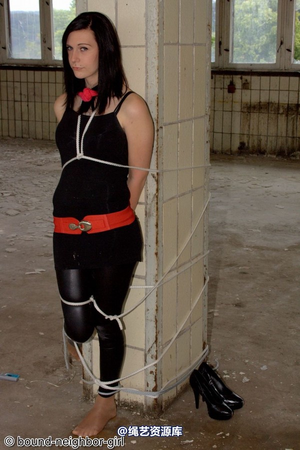 bound-neighbor-girl - Angel - Tied up in the ruins 2 第 34 张图片