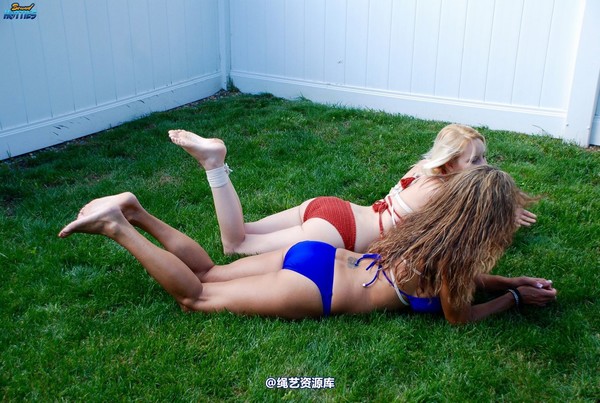 boundhotties - BROOKE & CRYSTAL 第 5 张图片