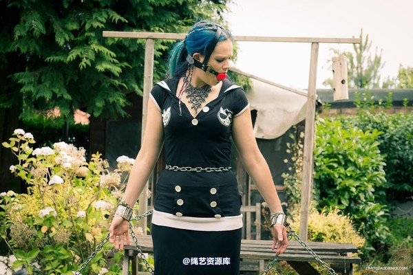 limitedaudience - 2013 beckykat chained 第 28 张图片
