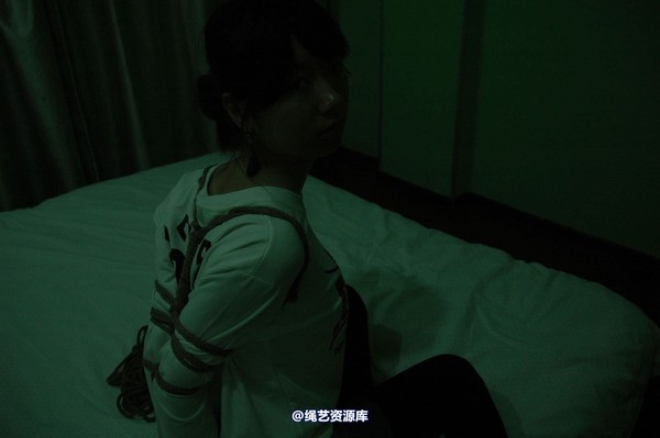 唯美之家 - 2010-10-22冉冉学生制服 第 2 张图片