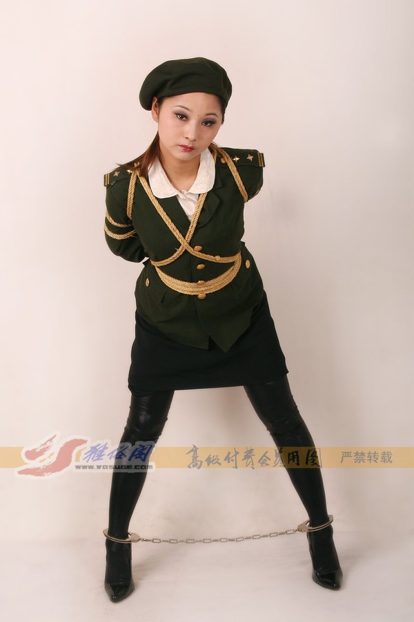 雅俗阁 - 20060422雅思警服(2) 第 131 张图片