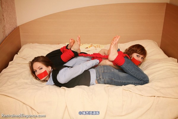 restrainedelegance - Two Girls, Twice the Fun! 第 131 张图片
