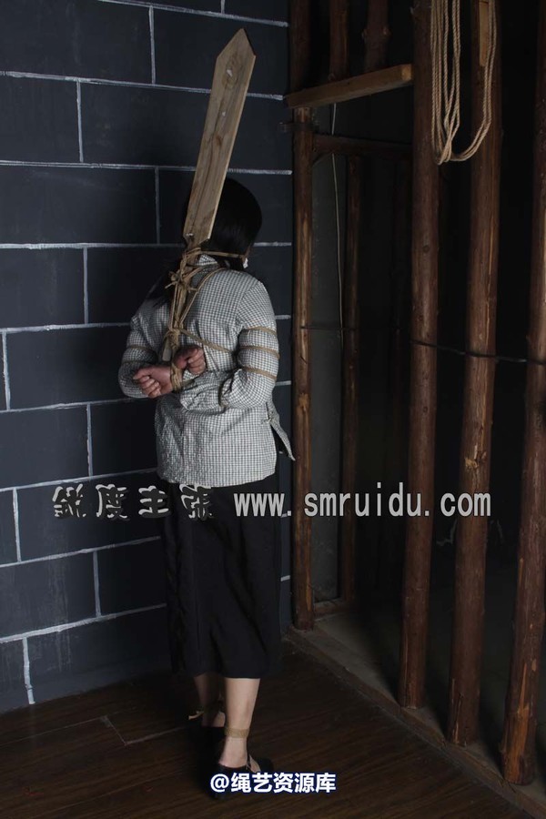 锐度主张 - 大襟衣插牌女囚模特：玉露 第 37 张图片