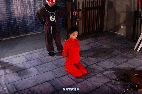 mj影视 - 倾心 玲珑女囚 第 6 张图片