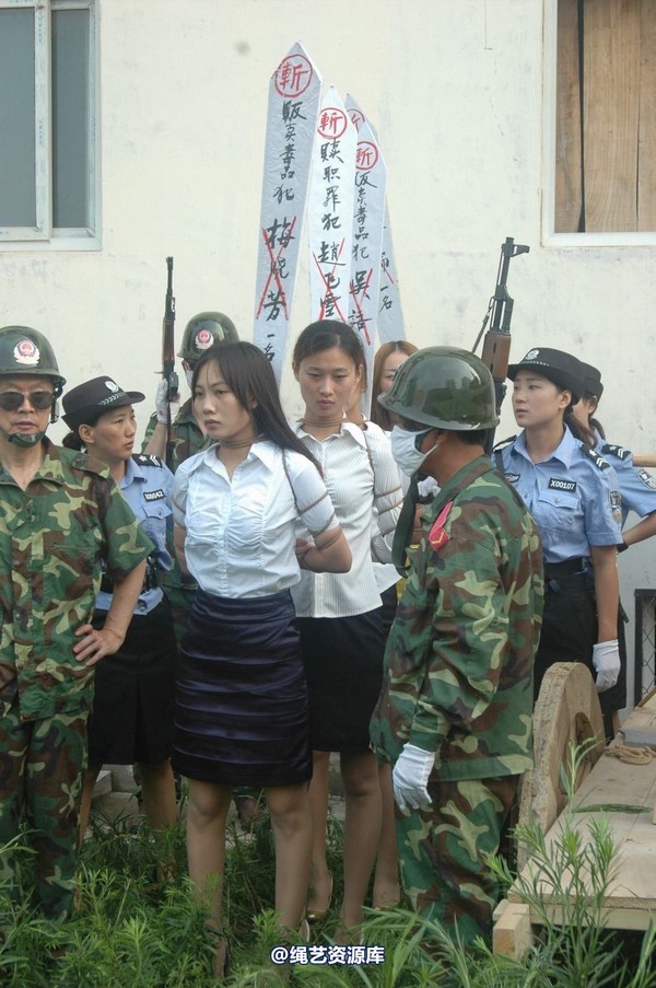 mj影视 - 血的代价执行刑场 失禁战栗2013-08-26 第 35 张图片