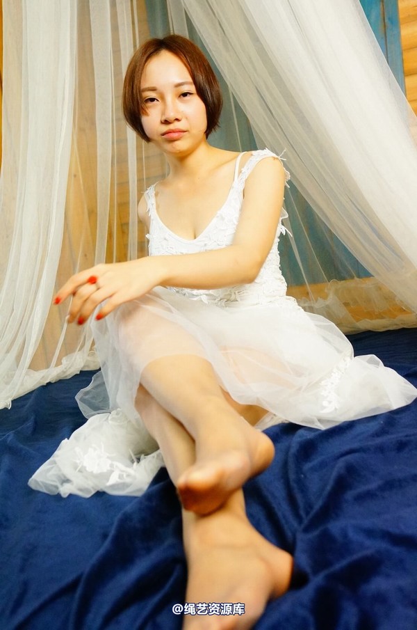 dk13美束馆 - 9.16-小仙儿白婚纱-C130P 第 16 张图片
