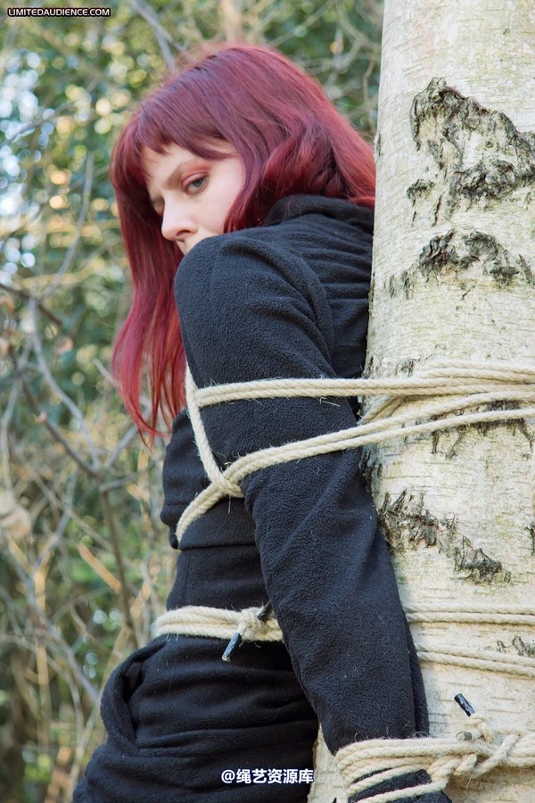 limitedaudience - 2012 scarlett stuck in the woods 第 14 张图片