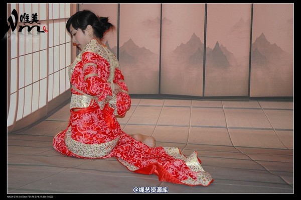 唯美之家 - 08-05-29盈盈汉服-护士装 第 71 张图片
