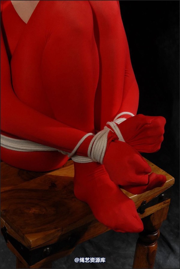 simplytied - Fawnya red encasement 第 26 张图片