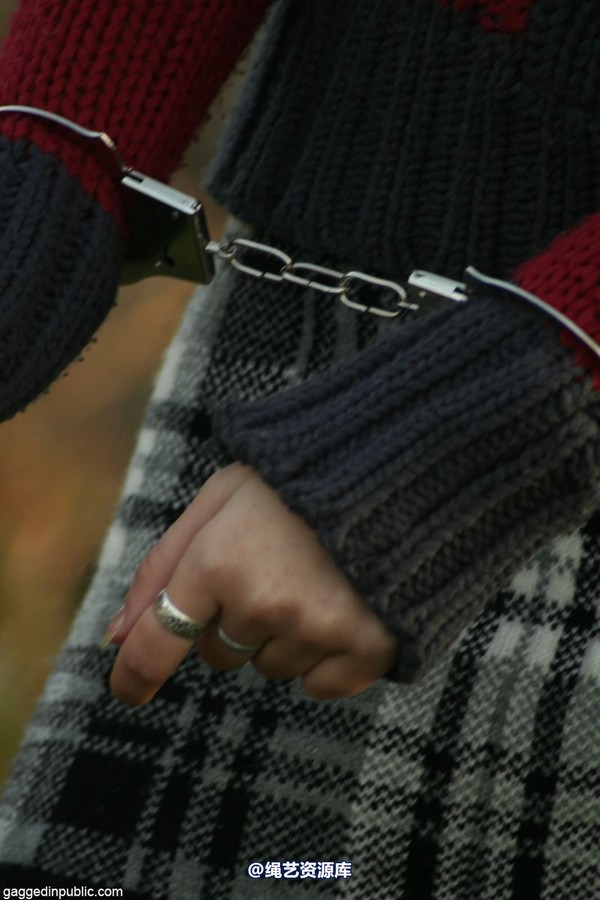 gaggedinpublic - gip084 第 31 张图片