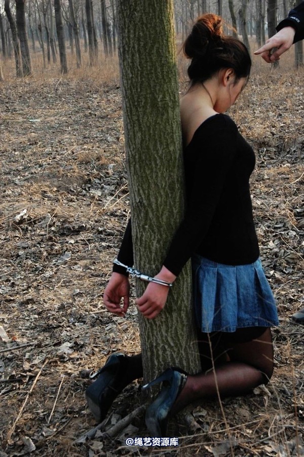 mj影视 - 2013-3-4陈沫踏青 黑丝美女最终的不归路 第 309 张图片