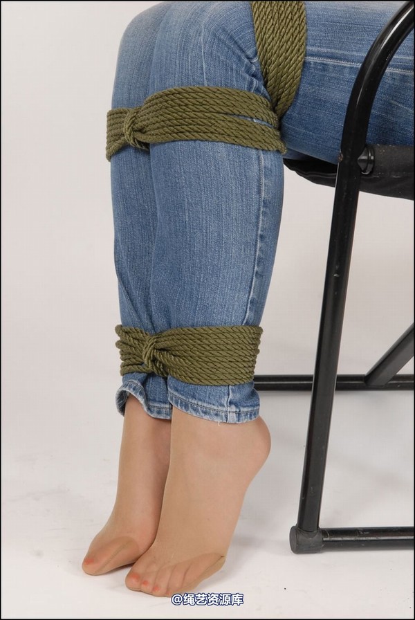 simplytied - Nice in Jeans 第 34 张图片