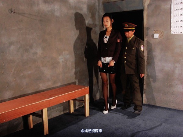 mj影视 - 倾心罪恶红唇1 第 142 张图片