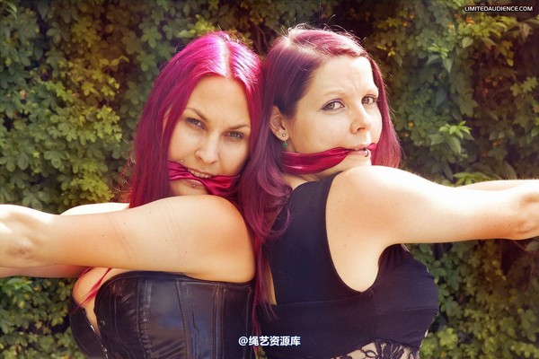 limitedaudience - 2012 elyssia violet reign two for one 3 第 31 张图片