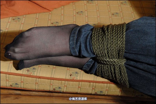 simplytied - Just doing homework 第 26 张图片
