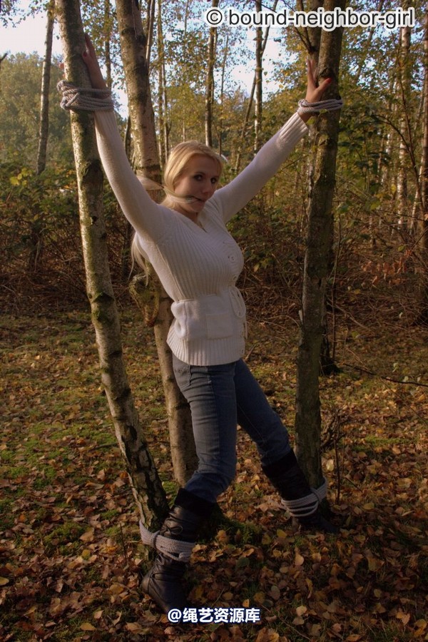 bound-neighbor-girl - Bambi - Tied up in the autumn woods Part 2 第 47 张图片