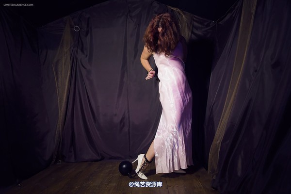 limitedaudience - 2014 fayth on fire chained princess 2 第 5 张图片